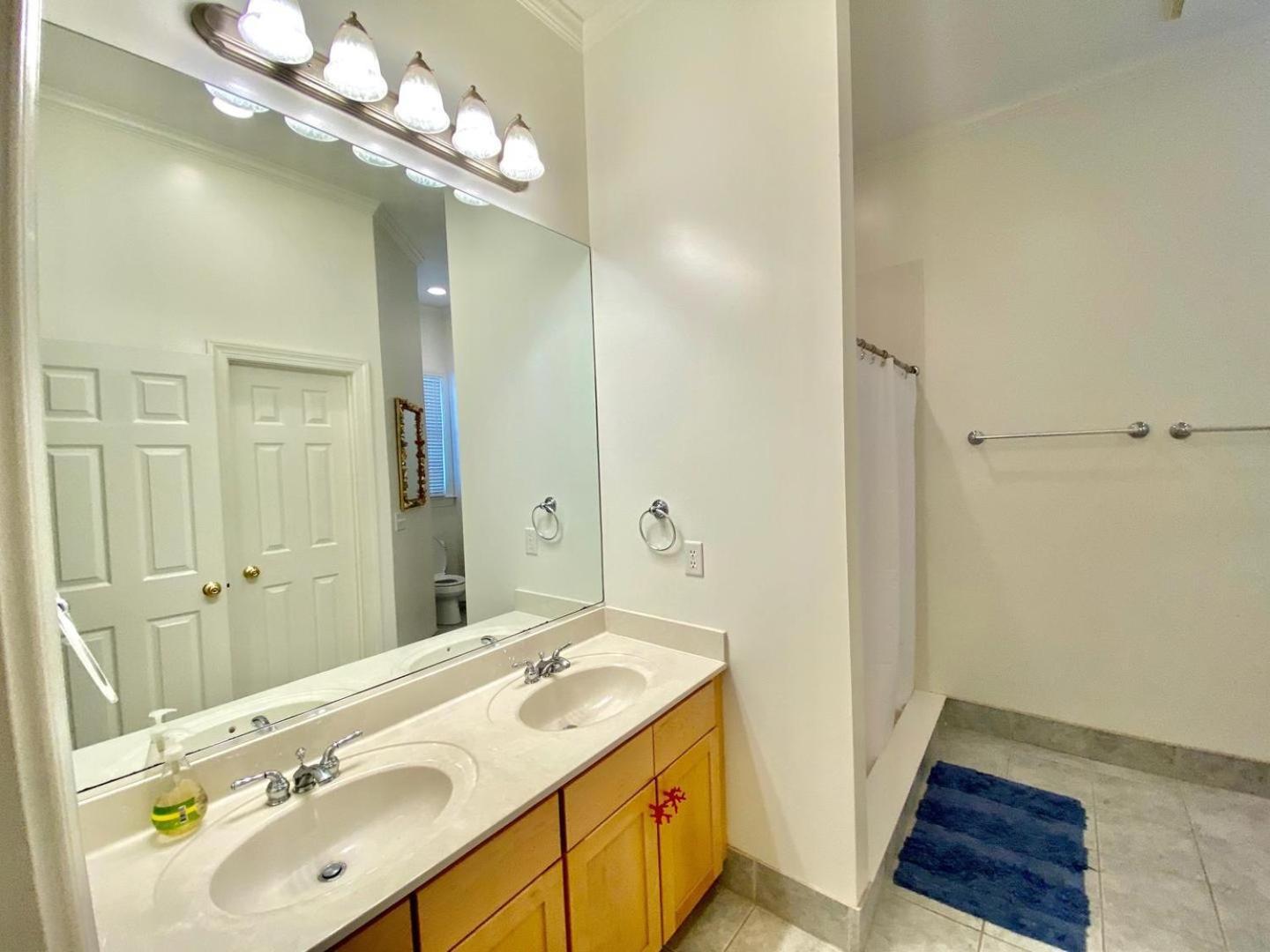 Columbia Avenue 23 Holiday home *