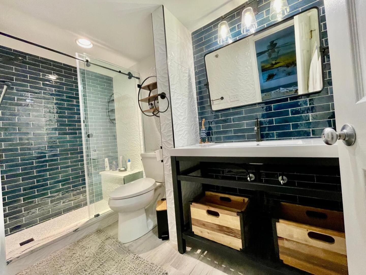Wilmington Avenue 50 #106 Holiday home *