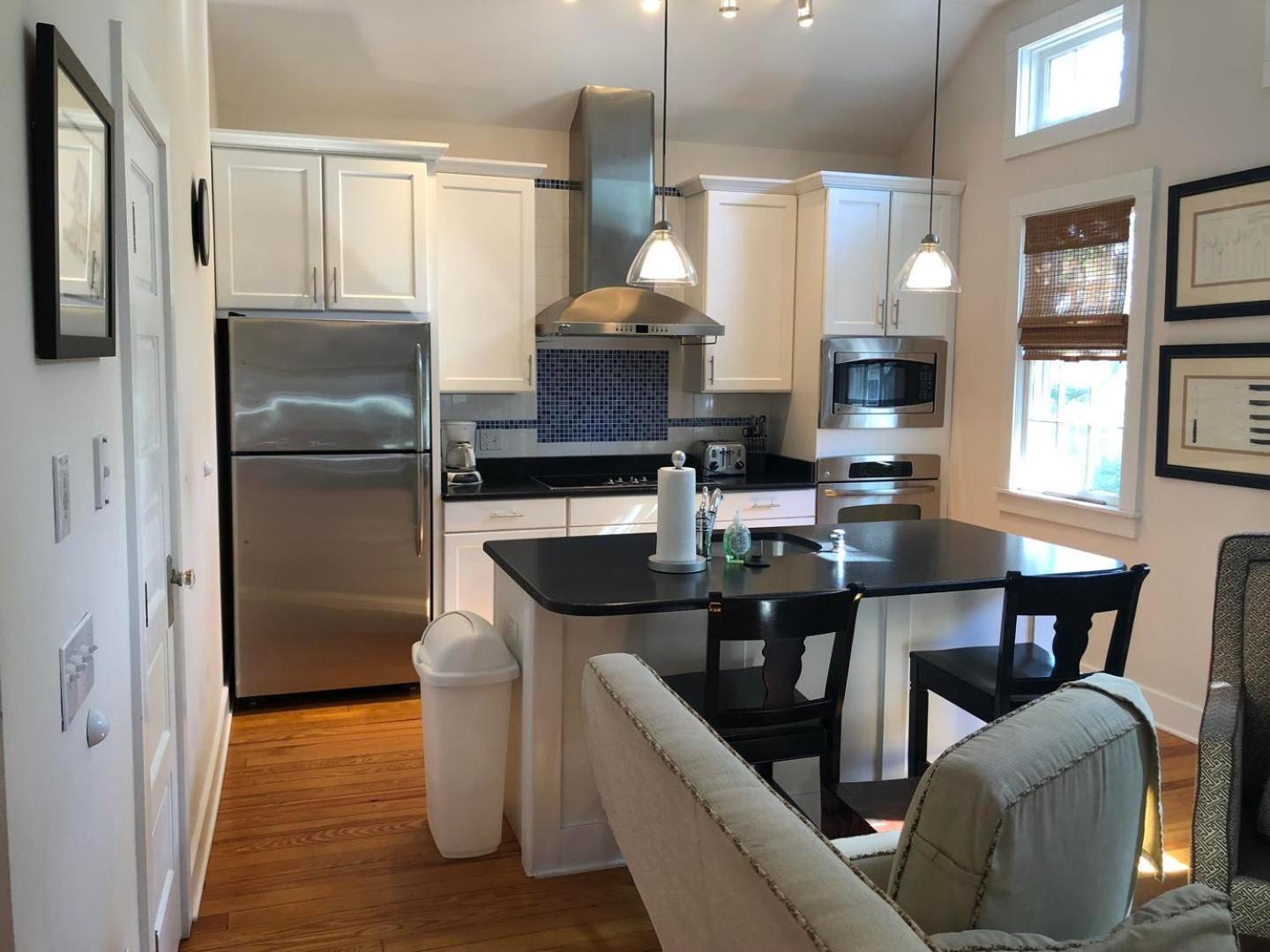 King Charles Avenue 604 Holiday home