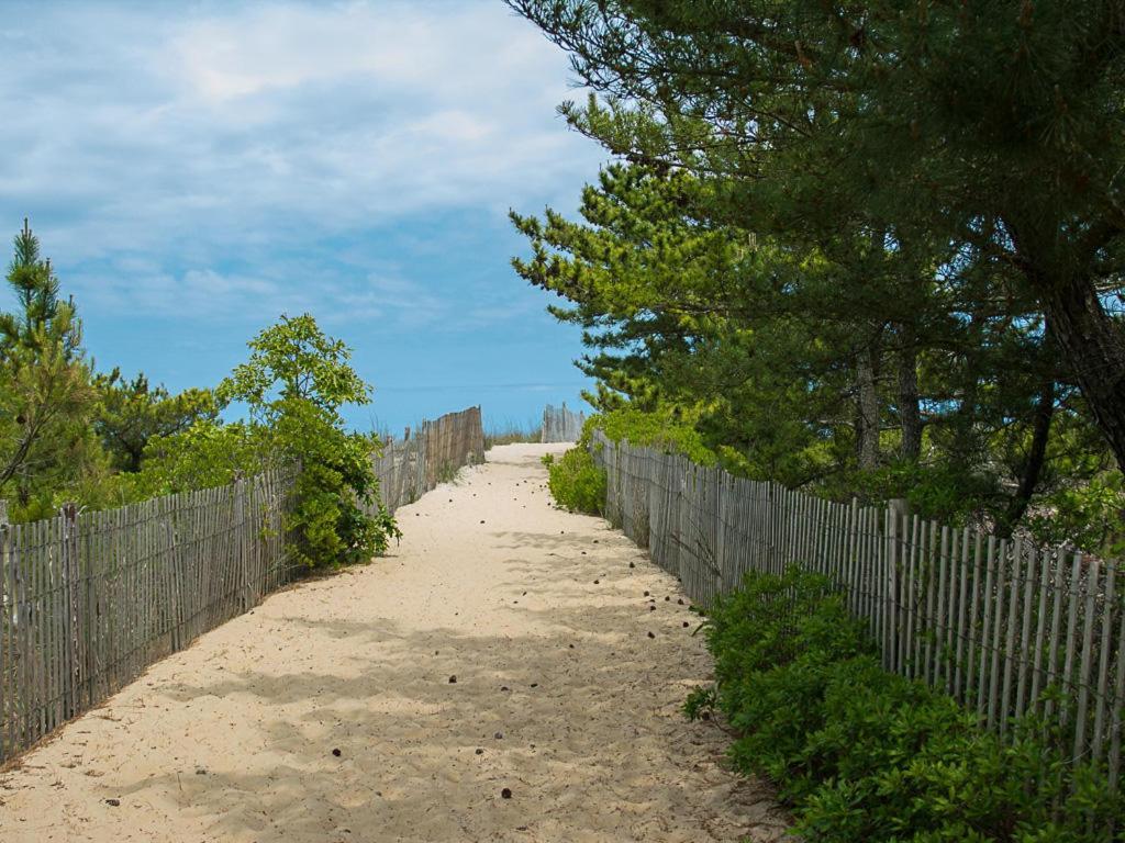 Columbia Avenue 121 * Rehoboth Beach