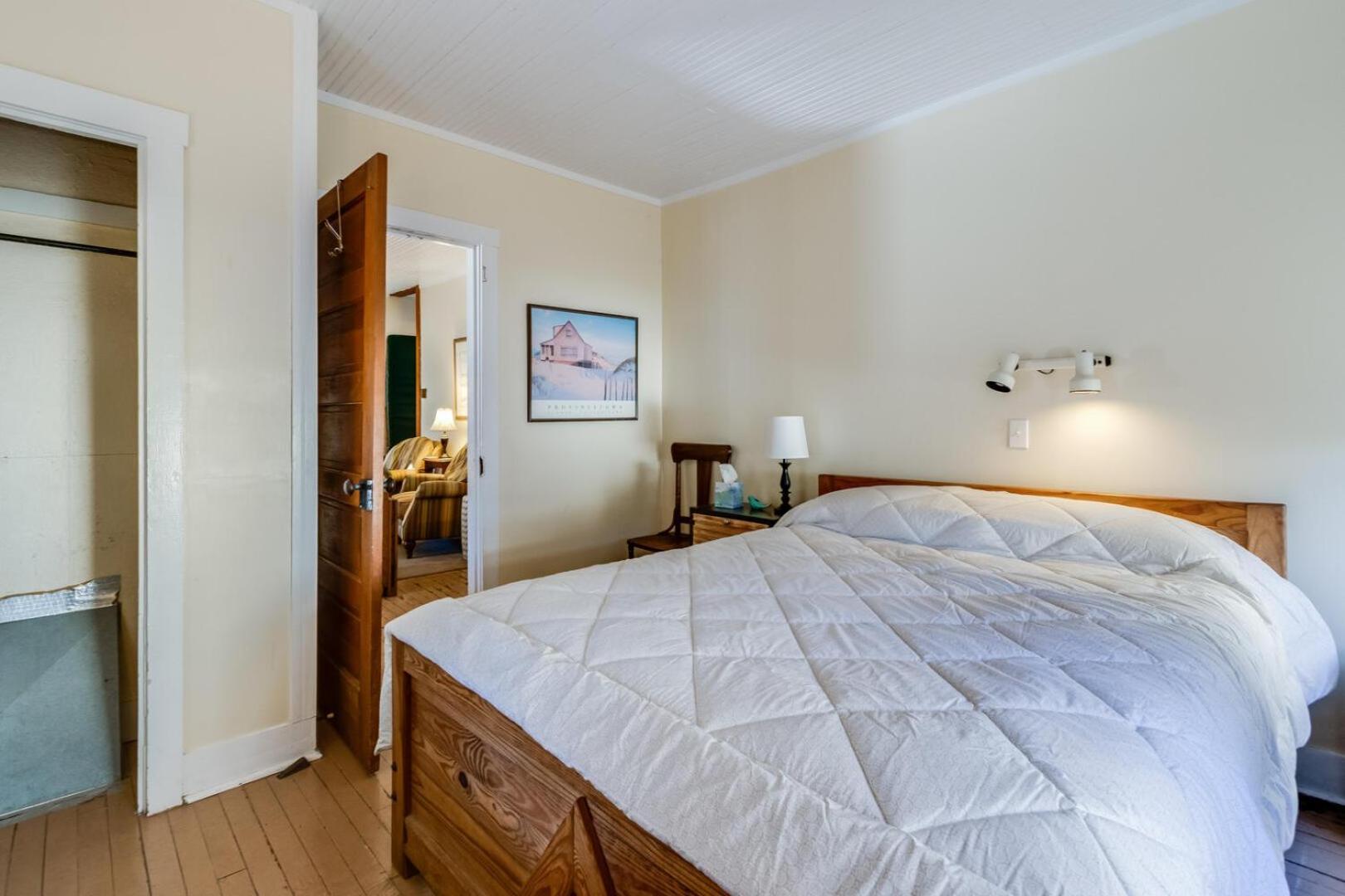 Hickman Street 103 *