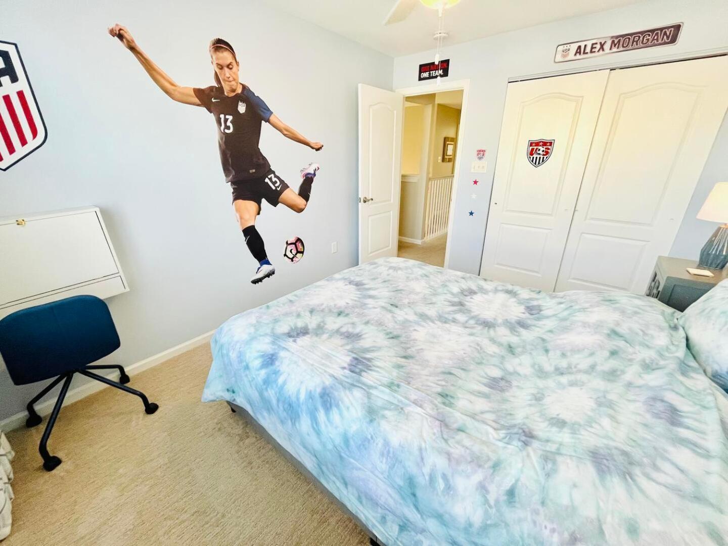 Simonton Court 20256