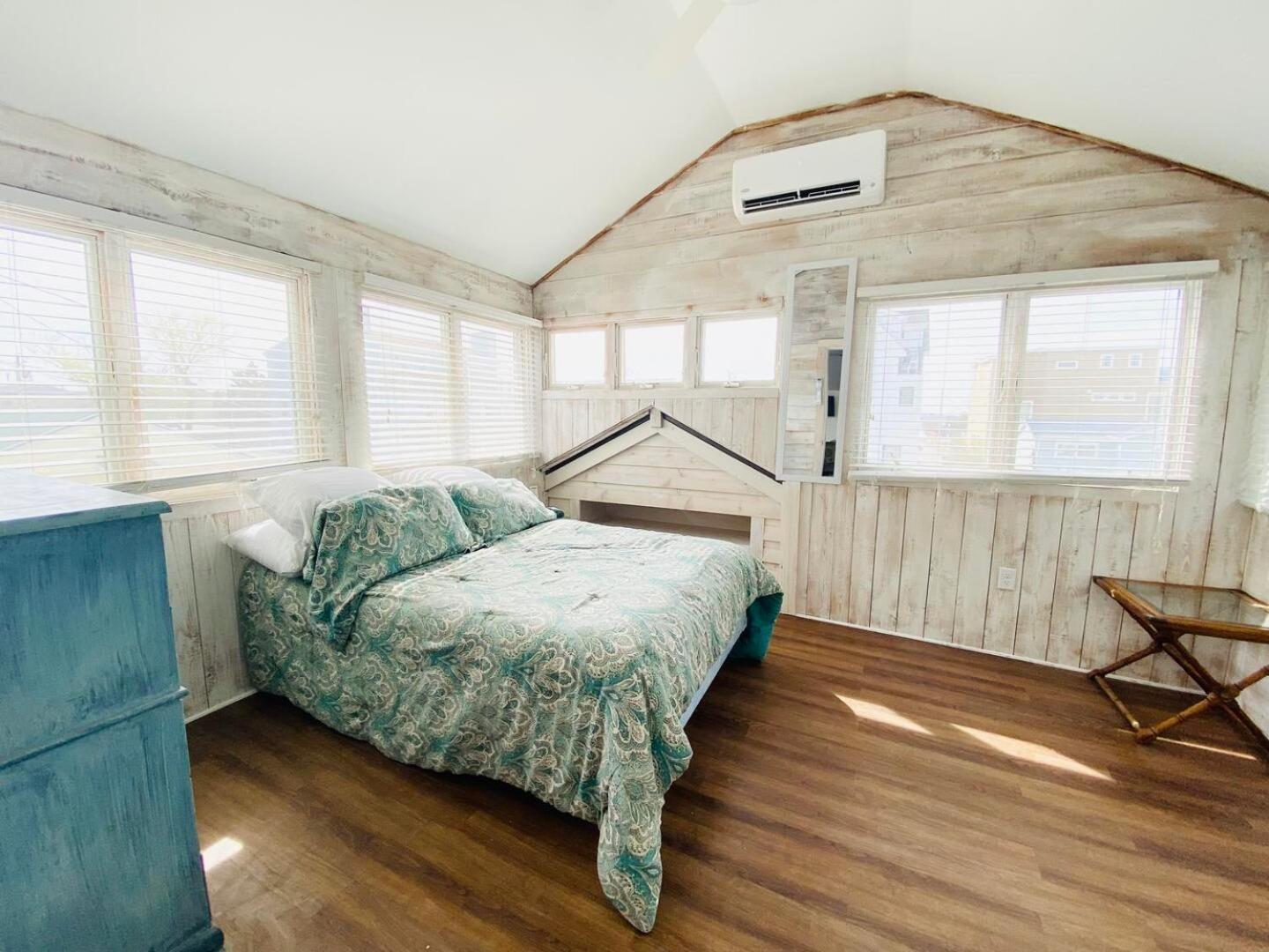 Dover Road 101 Holiday home