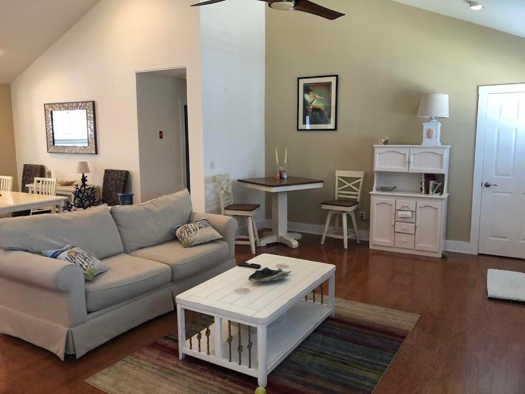 Hickman Street 305 * Rehoboth Beach