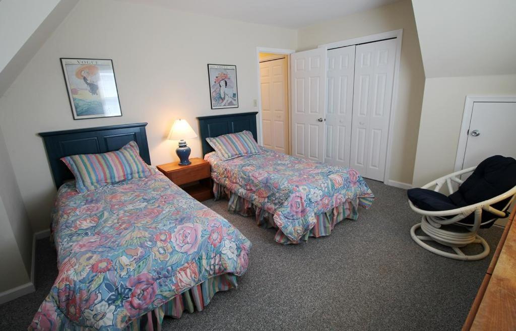King Charles Avenue 408 #1 Holiday home *