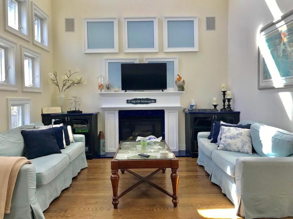 Henlopen Avenue 94 *