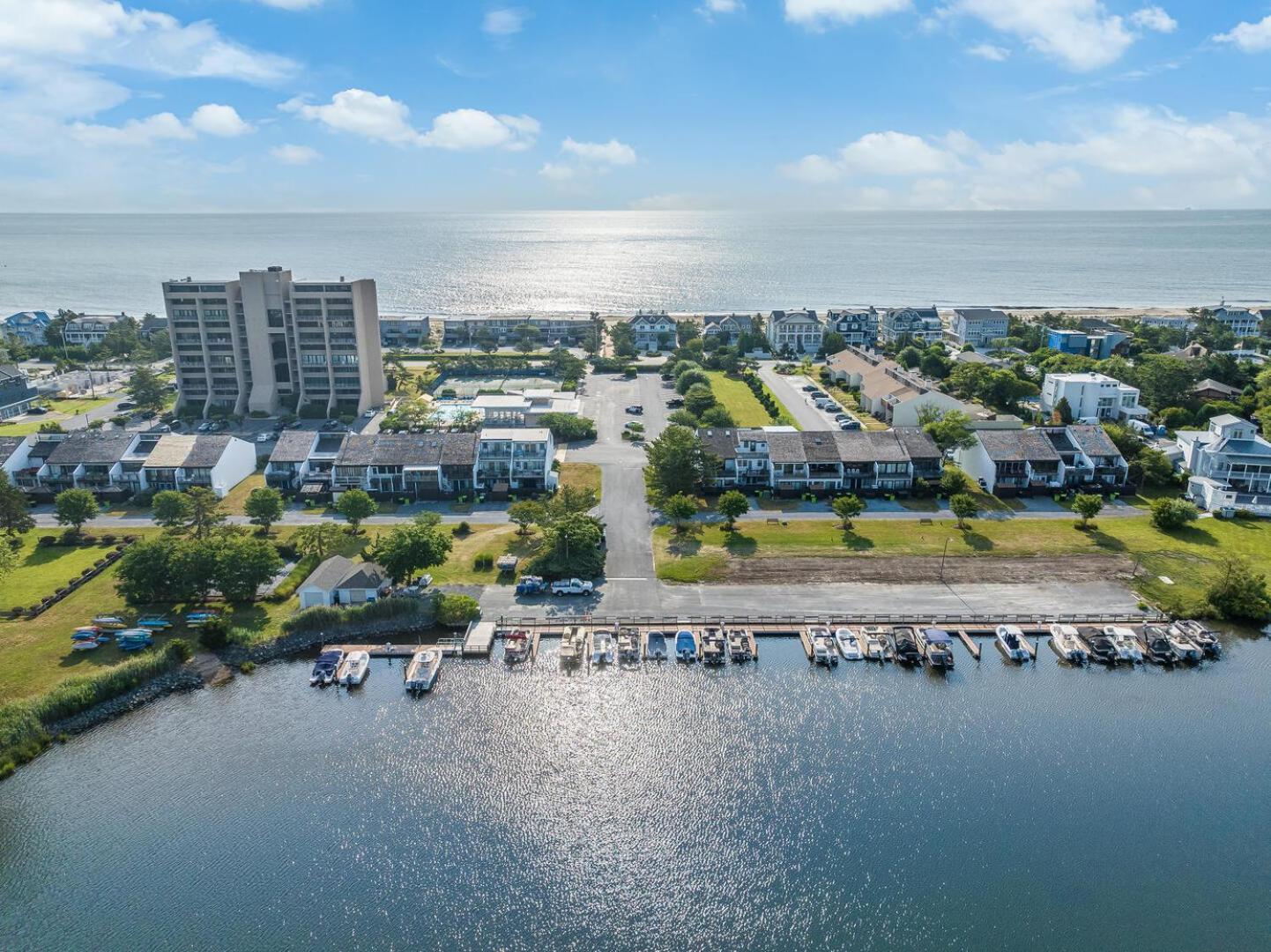 Ocean Drive 21703 Holiday home