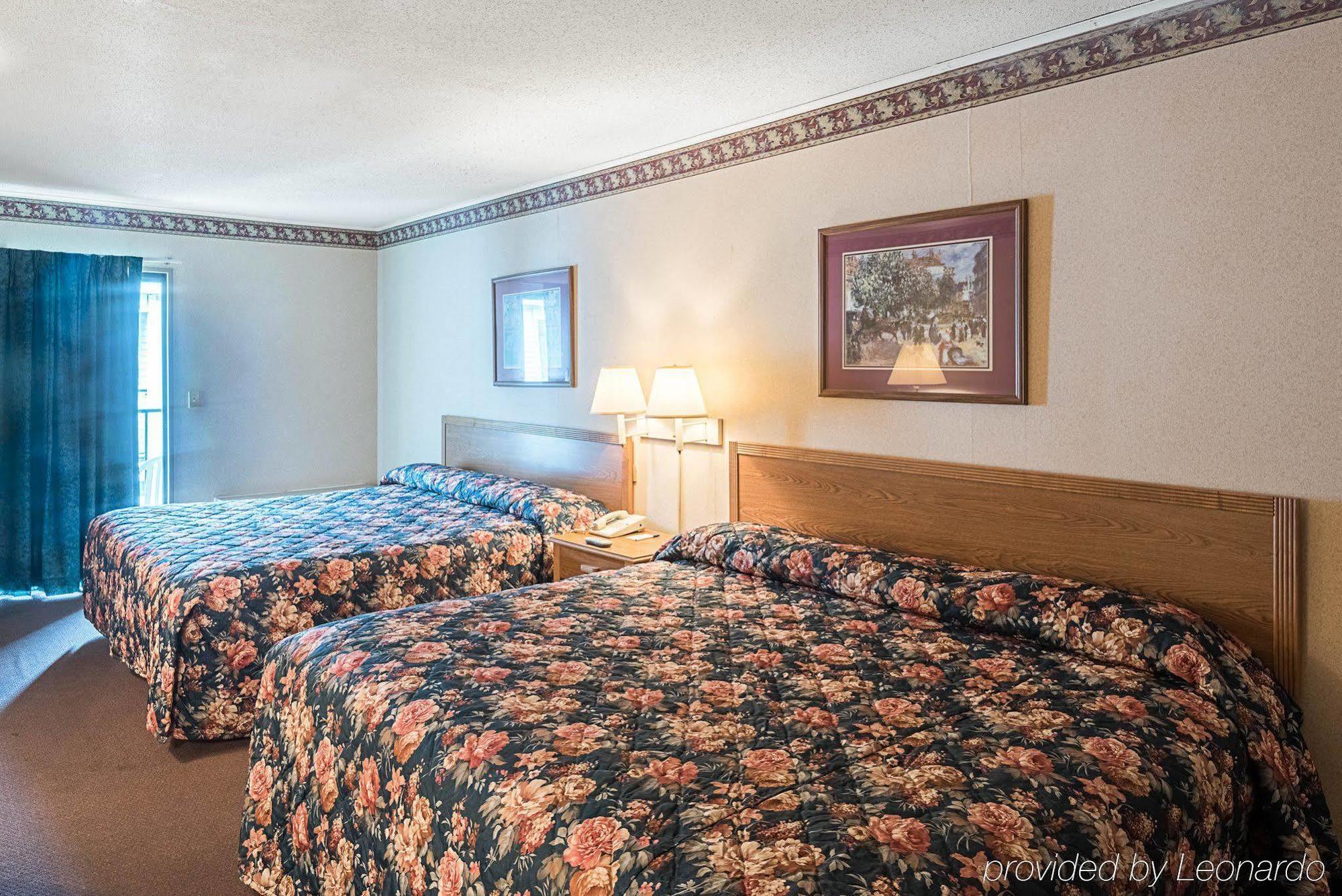 Rodeway & Hotel