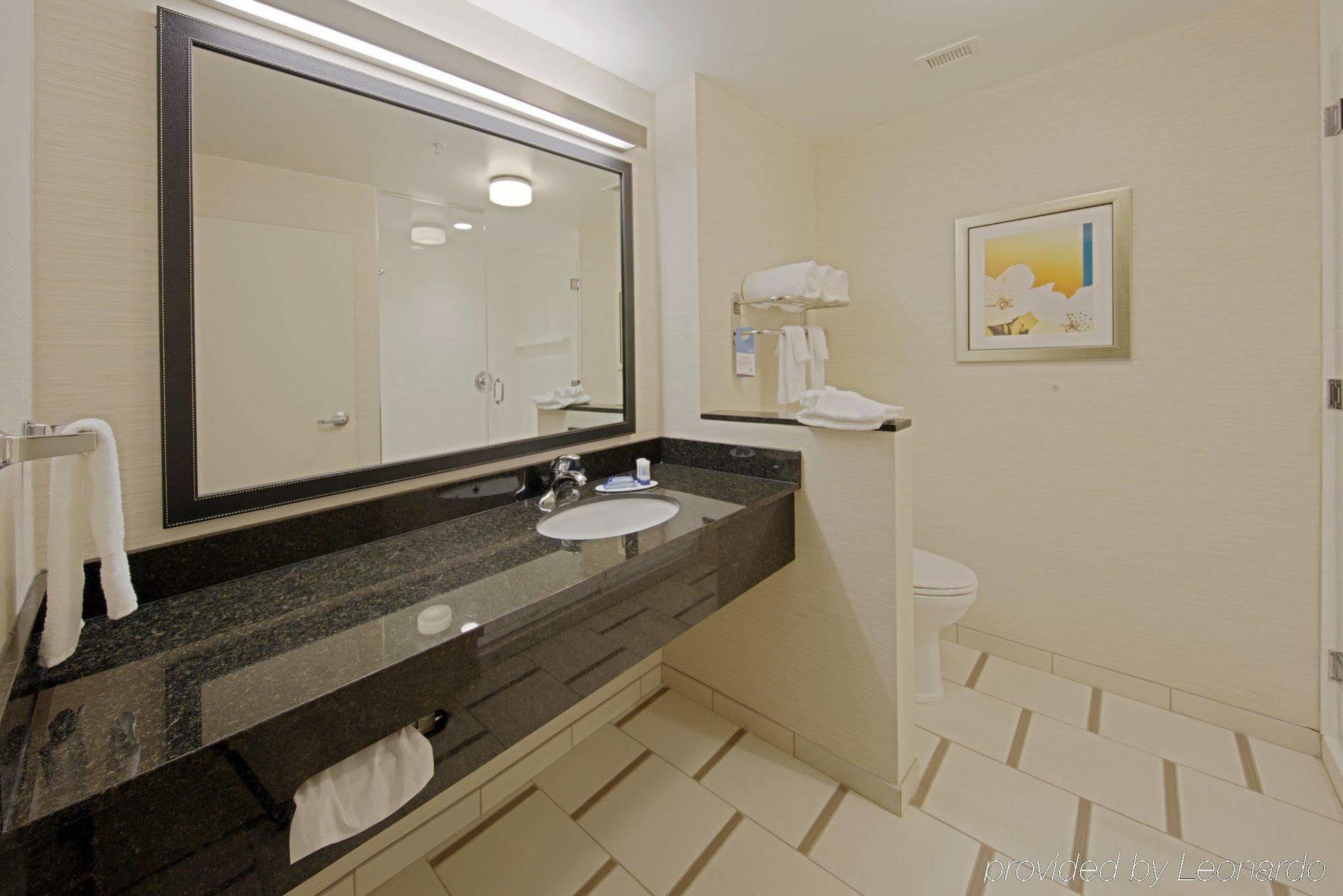 Fairfield & By Marriott Rehoboth Hotel 3*