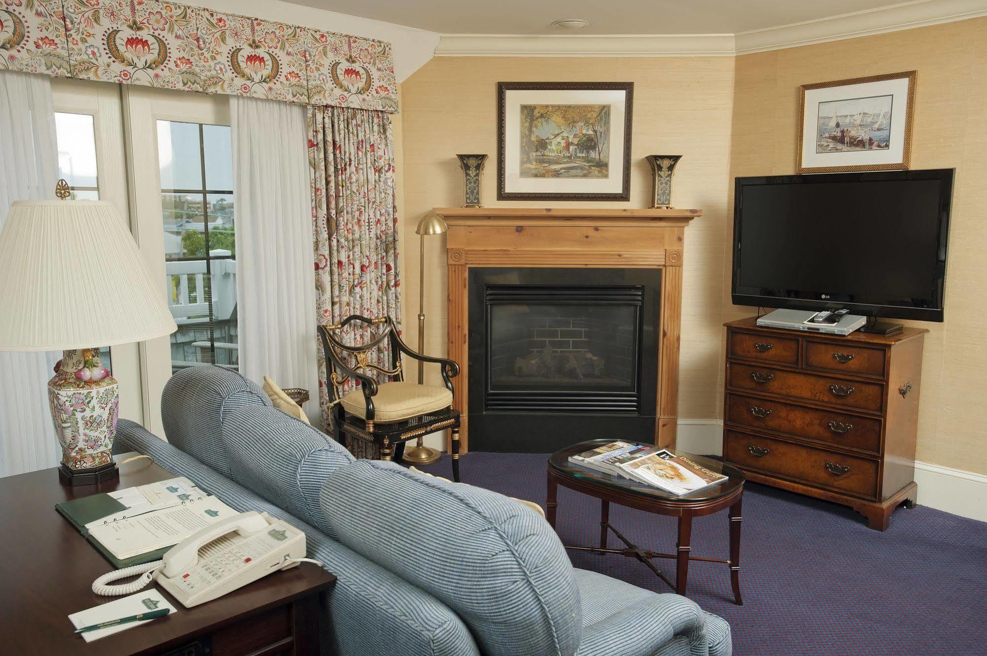 Inn The Bellmoor And 4*
