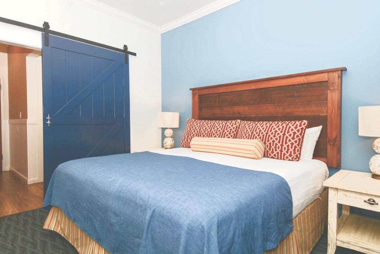 Avenue & Hotel 4*