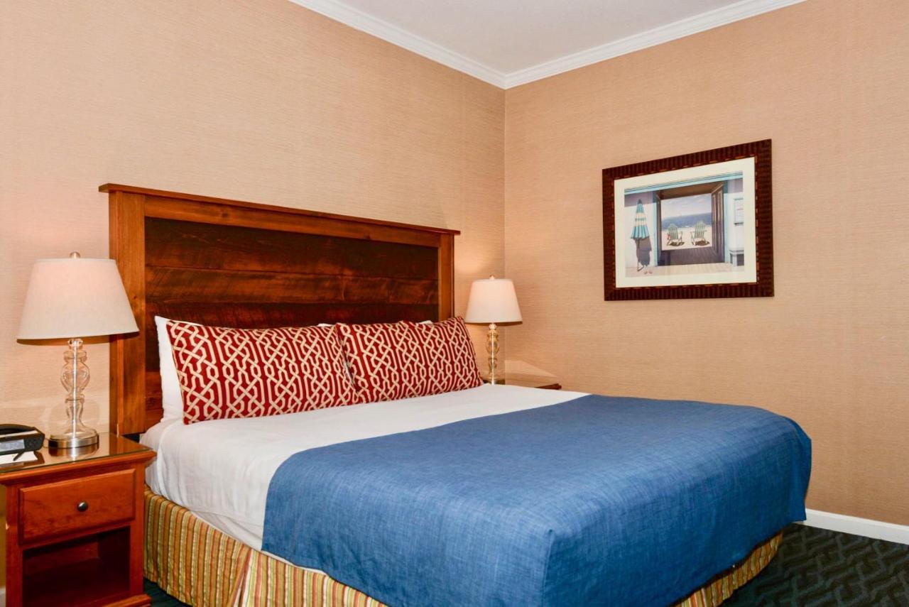 Hotel Avenue & 4*